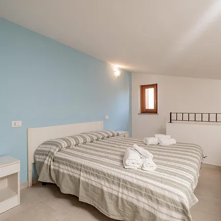 Li Menduli Apartment